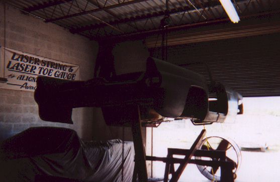 tbirdbodyinair.jpg (31974 bytes)